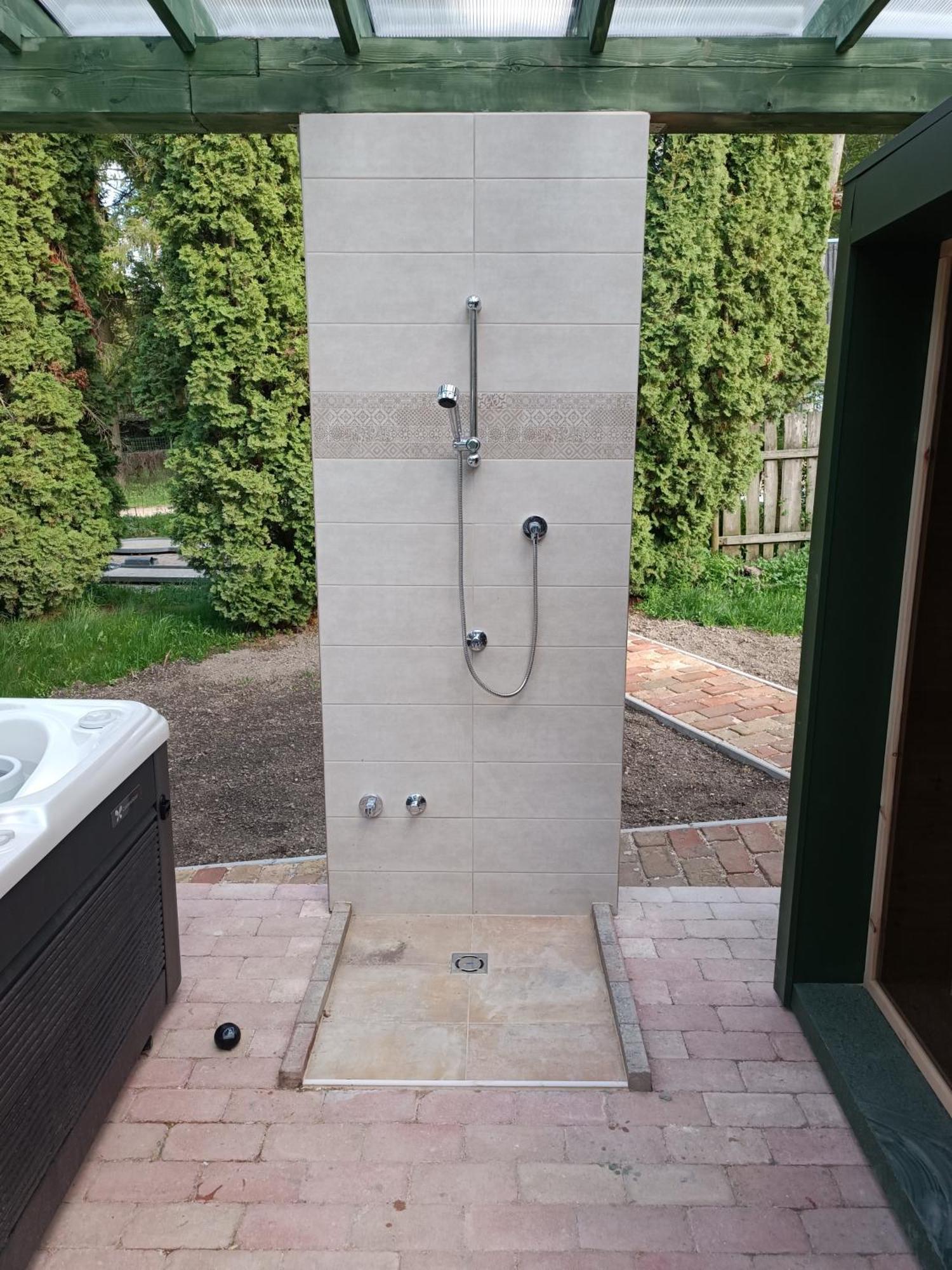 Hethazpuszta Erdeszlak Hotel Isztimer Bagian luar foto